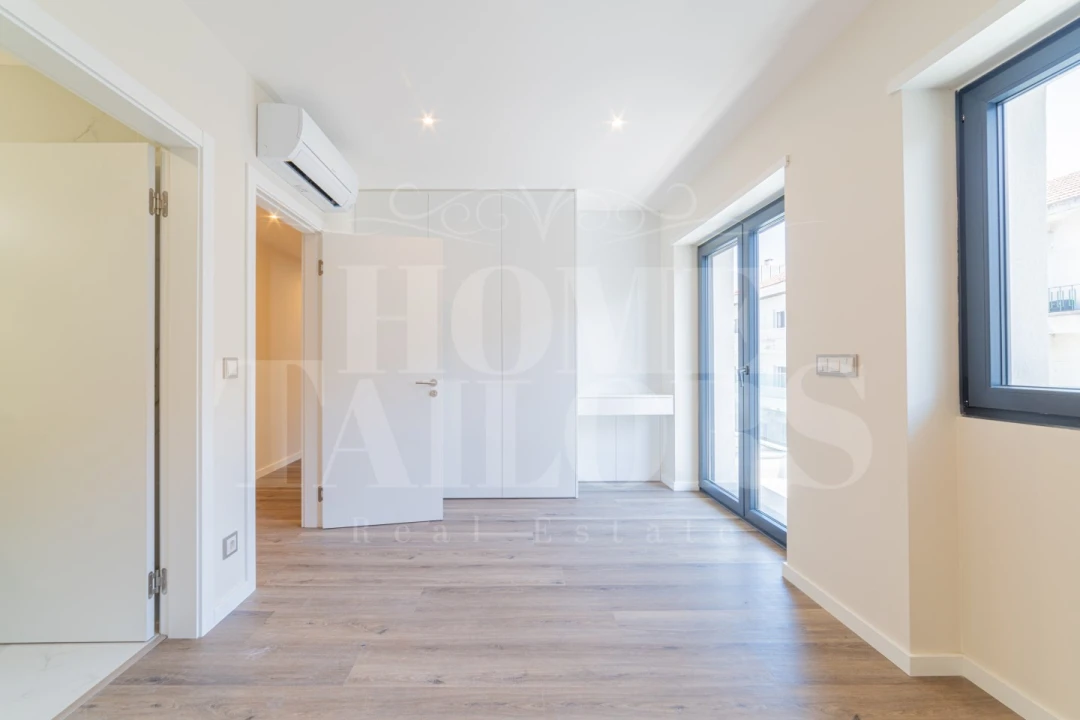 Apartamento T4 para Venda em Almada, Cova da Piedade, Pragal e Cacilhas Foto 15