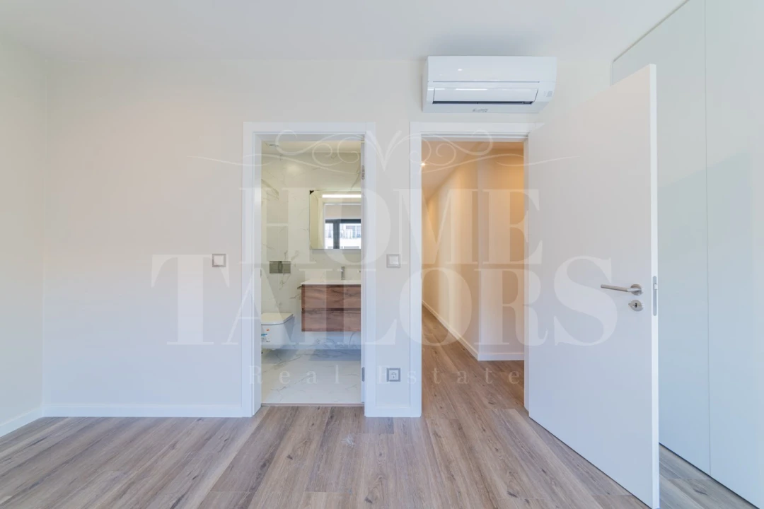 Apartamento T4 para Venda em Almada, Cova da Piedade, Pragal e Cacilhas Foto 16