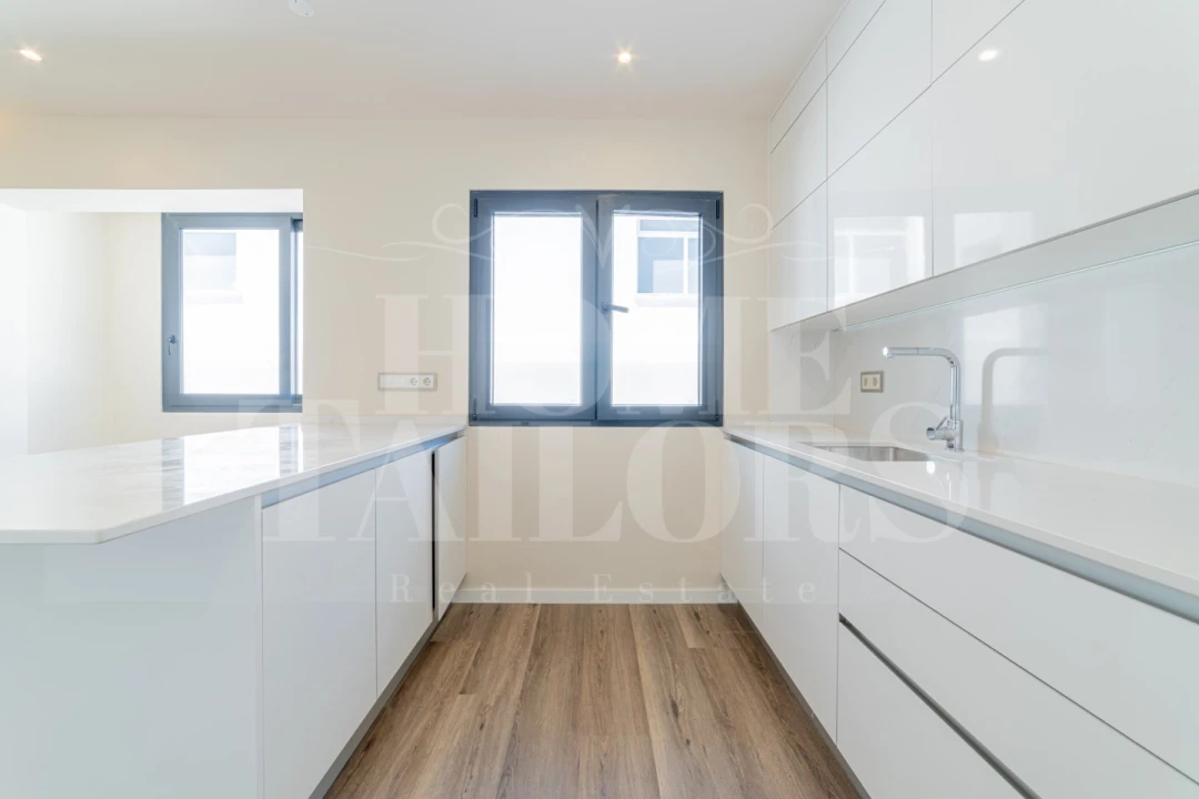 Apartamento T4 para Venda em Almada, Cova da Piedade, Pragal e Cacilhas Foto 9