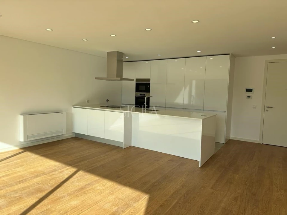 Apartamento T1 para Arrendamento em Mafamude e Vilar do Paraíso Foto 2