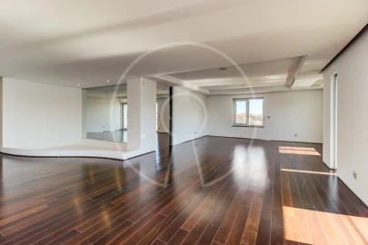Apartamento T6 para Venda em Avenidas Novas