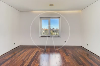 Apartamento T6 para Venda em Avenidas Novas