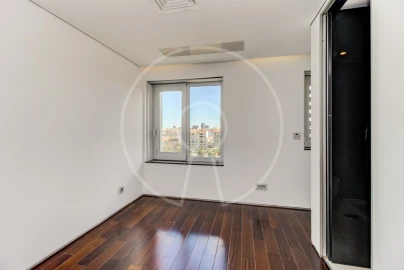 Apartamento T6 para Venda em Avenidas Novas