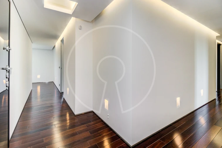 Apartamento T6 para Venda em Avenidas Novas Foto 27