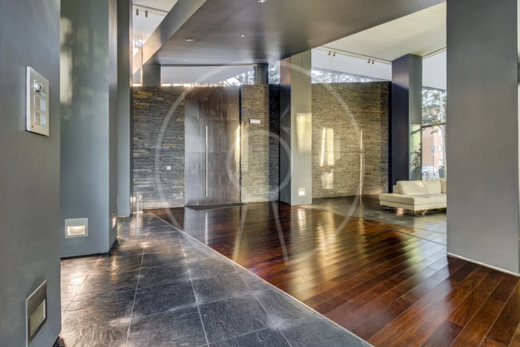 Apartamento T6 para Venda em Avenidas Novas Foto 2