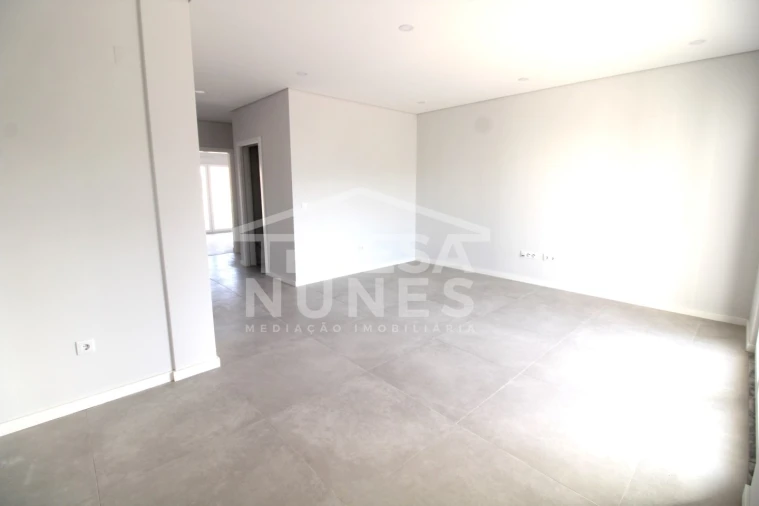 Apartamento T2 para Venda em Quinta do Conde Foto 5