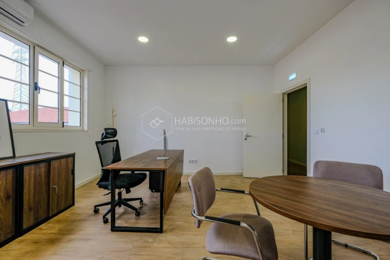 Escritório para Arrendamento em Gondomar (São Cosme), Valbom e Jovim Foto 6