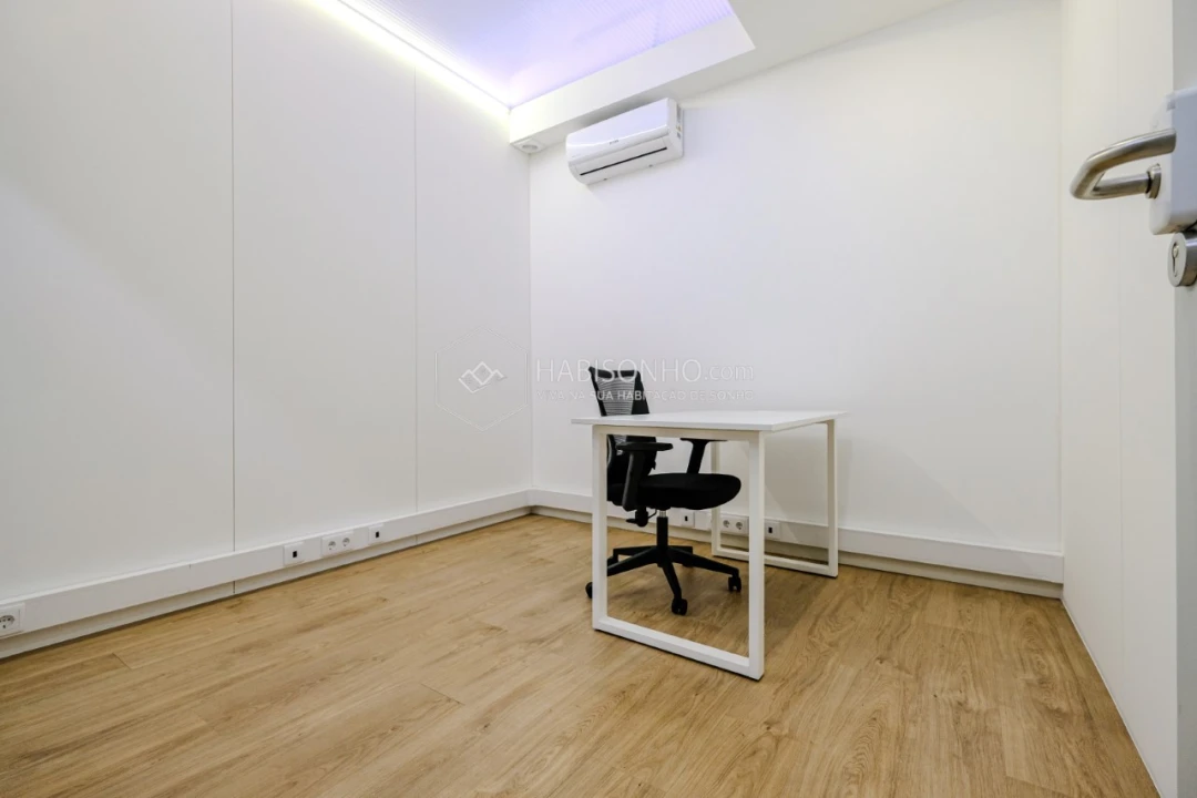 Escritório para Arrendamento em Gondomar (São Cosme), Valbom e Jovim Foto 15