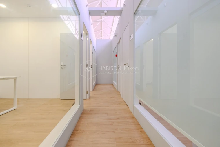 Escritório para Arrendamento em Gondomar (São Cosme), Valbom e Jovim Foto 16