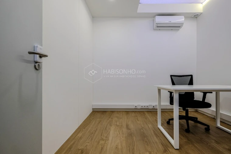 Escritório para Arrendamento em Gondomar (São Cosme), Valbom e Jovim Foto 18