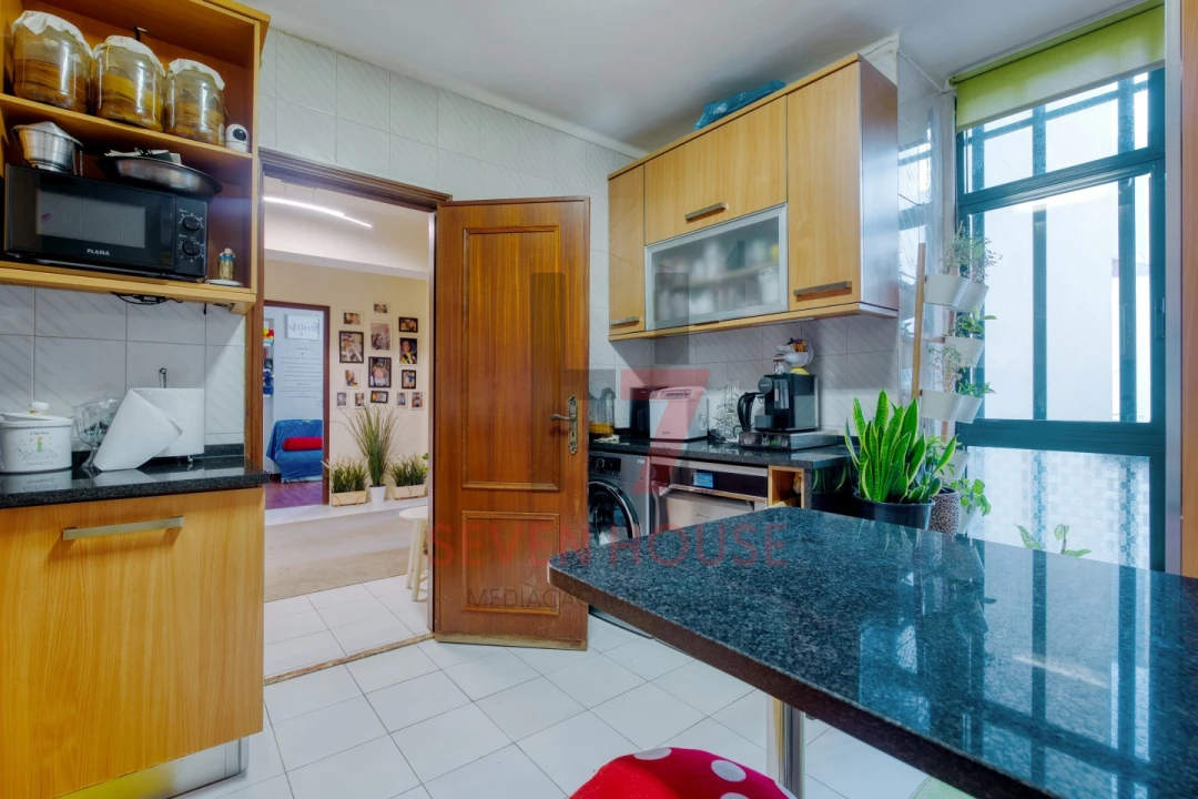 Apartamento T2 para Venda em Santo António dos Cavaleiros e Frielas Foto 11