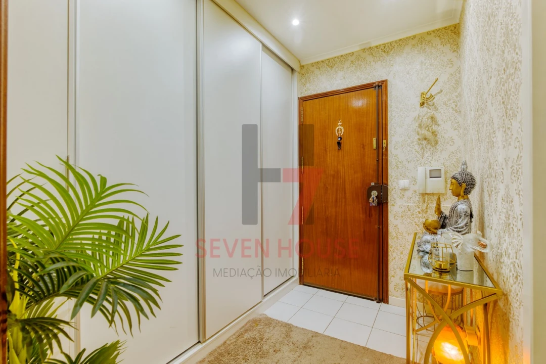 Apartamento T2 para Venda em Santo António dos Cavaleiros e Frielas Foto 27