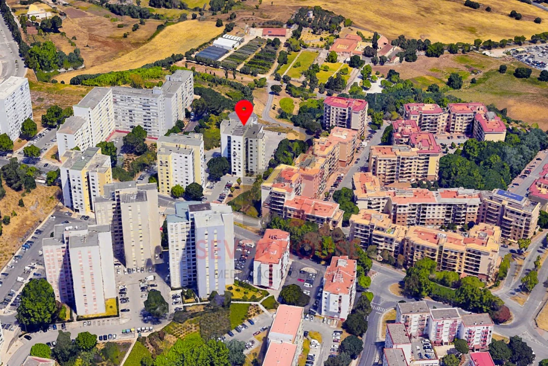 Apartamento T2 para Venda em Santo António dos Cavaleiros e Frielas Foto 33