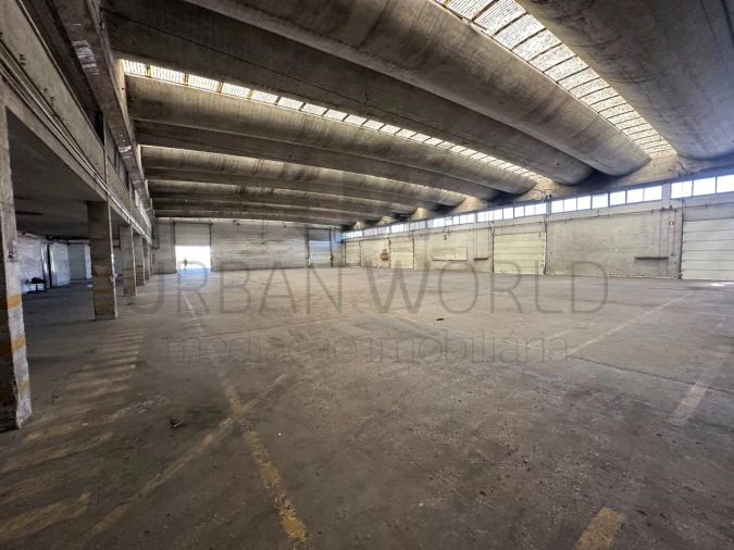 Armazém para Arrendamento em Loures Foto 2