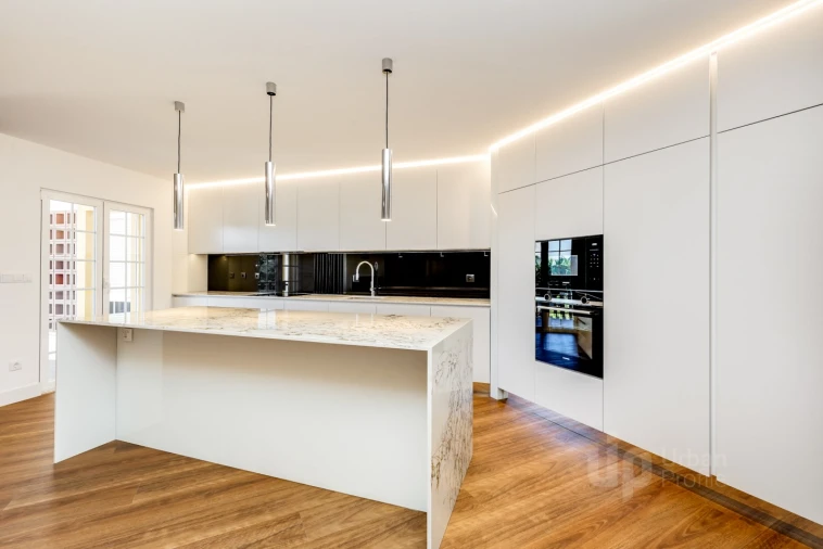 Apartamento T4 para Venda em Santa Maria e São Miguel, São Martinho, São Pedro Penaferrim Foto 6