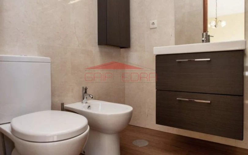 Moradia T5 para Arrendamento em Perafita, Lavra e Santa Cruz do Bispo Foto 25