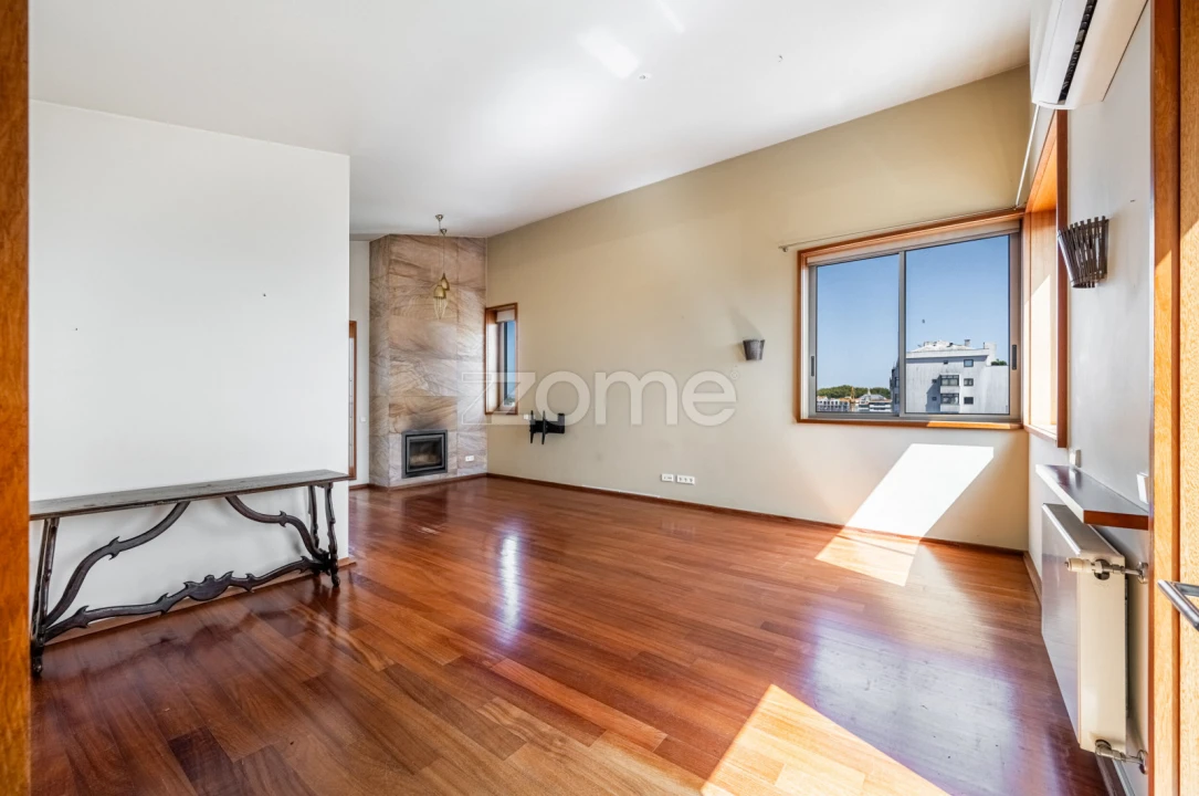 Apartamento T3 para Arrendamento em Cedofeita, Santo Ildefonso, Sé, Miragaia, São Nicolau e Vitória Foto 9