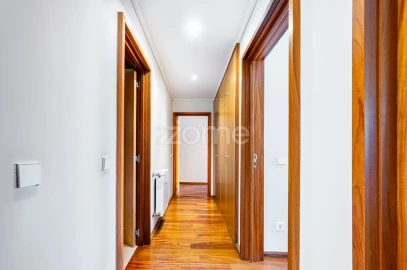 Apartamento T3 para Arrendamento em Cedofeita, Santo Ildefonso, Sé, Miragaia, São Nicolau e Vitória