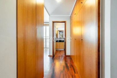 Apartamento T3 para Arrendamento em Cedofeita, Santo Ildefonso, Sé, Miragaia, São Nicolau e Vitória