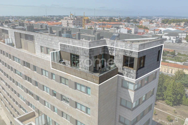 Apartamento T3 para Arrendamento em Cedofeita, Santo Ildefonso, Sé, Miragaia, São Nicolau e Vitória Foto 2
