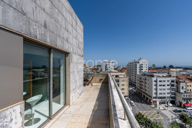 Apartamento T3 para Arrendamento em Cedofeita, Santo Ildefonso, Sé, Miragaia, São Nicolau e Vitória Foto 13