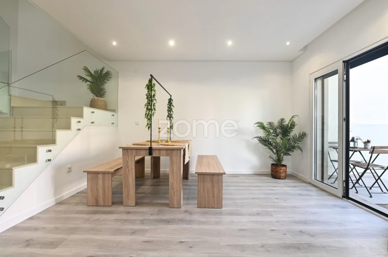 Moradia T3 para Venda em Rio de Mouro Foto 8