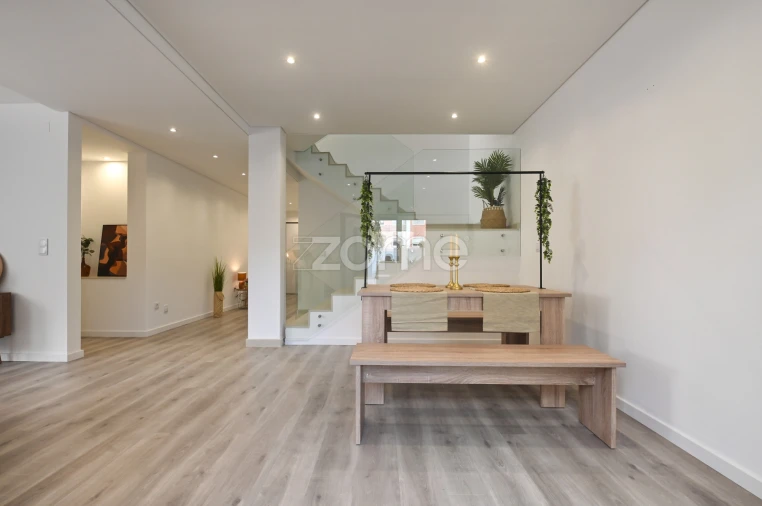 Moradia T3 para Venda em Rio de Mouro Foto 9