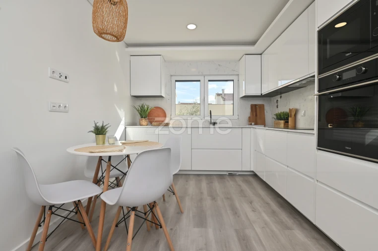 Moradia T3 para Venda em Rio de Mouro Foto 1