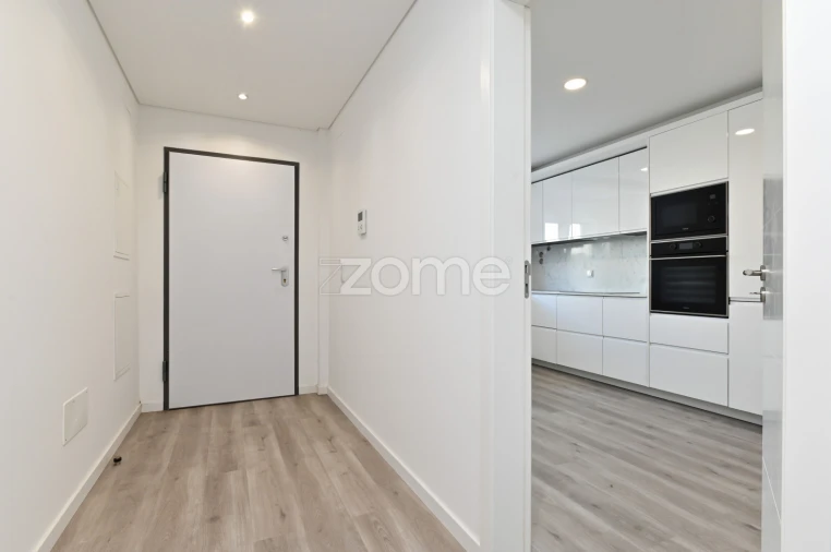 Moradia T3 para Venda em Rio de Mouro Foto 3