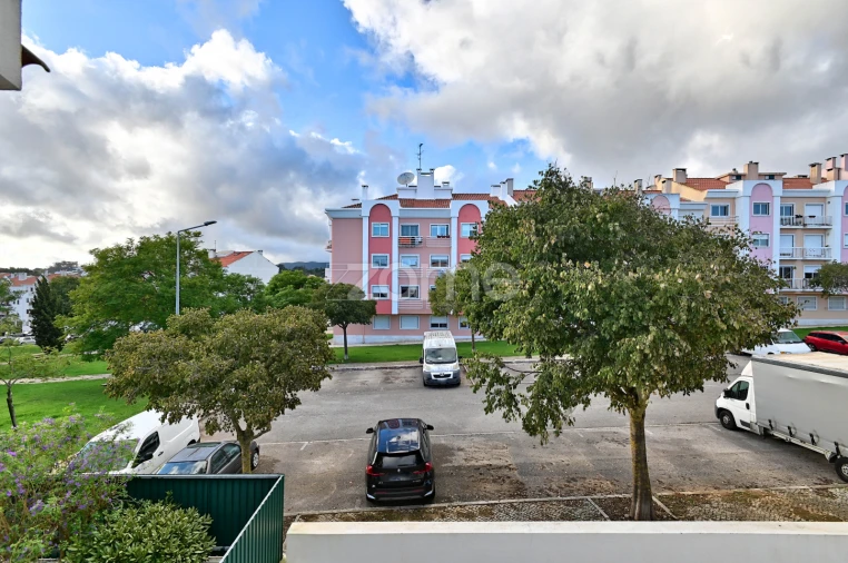 Moradia T3 para Venda em Rio de Mouro Foto 16