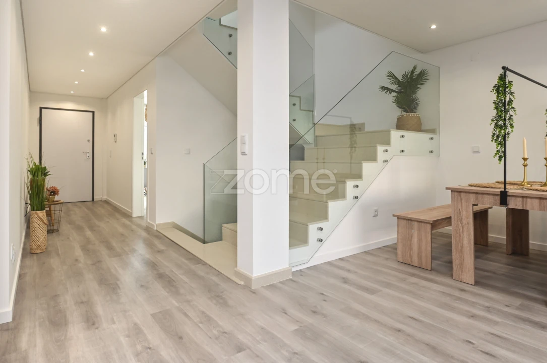 Moradia T3 para Venda em Rio de Mouro Foto 7