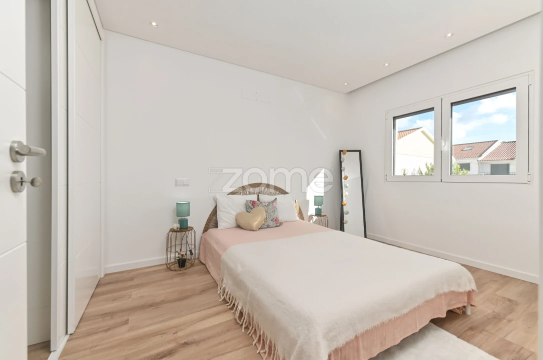 Moradia T3 para Venda em Rio de Mouro Foto 28