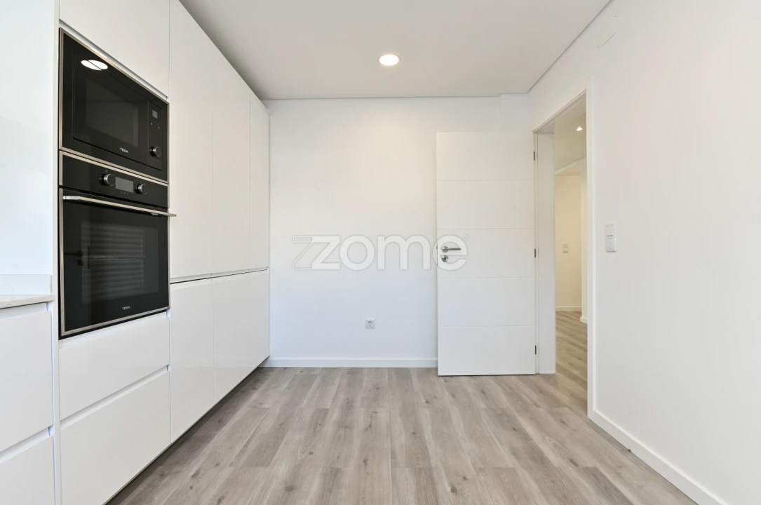 Moradia T3 para Venda em Rio de Mouro Foto 6