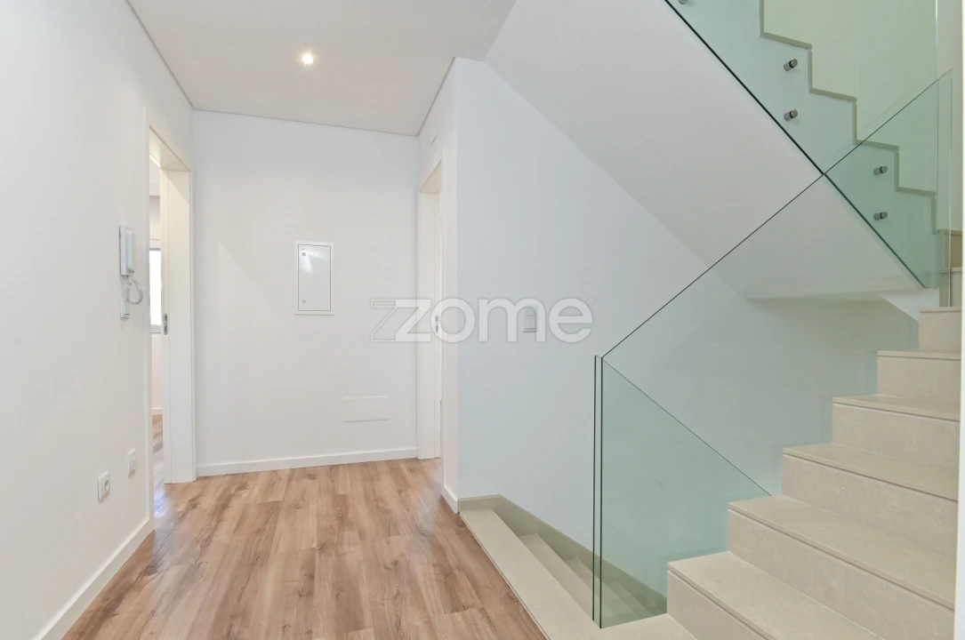 Moradia T3 para Venda em Rio de Mouro Foto 21