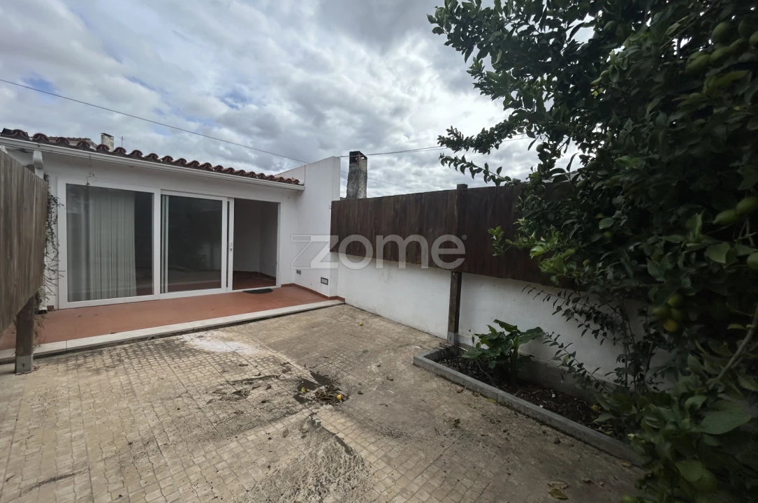 Moradia T2 para Venda em Azambujeira e Malaqueijo Foto 16