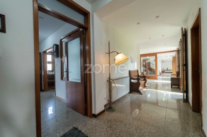 Moradia T5 para Venda em Carreço