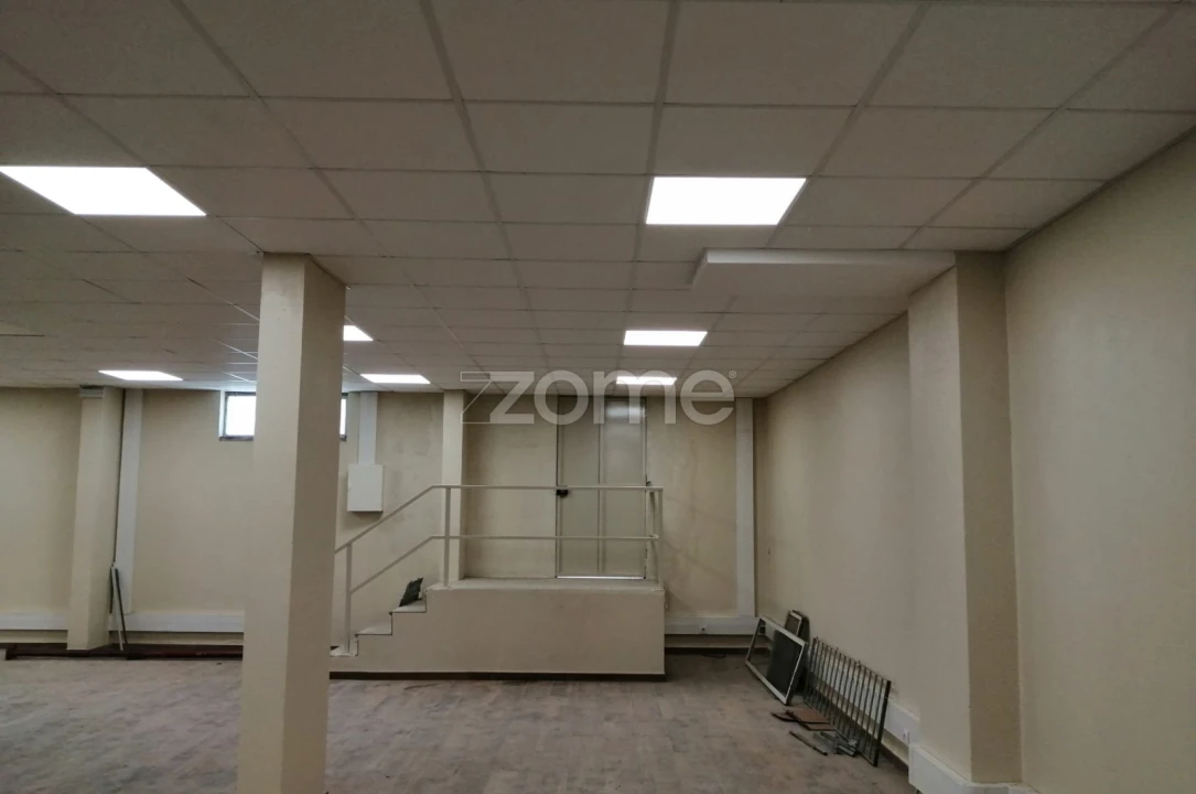 Terreno Comércio / Armazém para Arrendamento em Águas Livres Foto 21