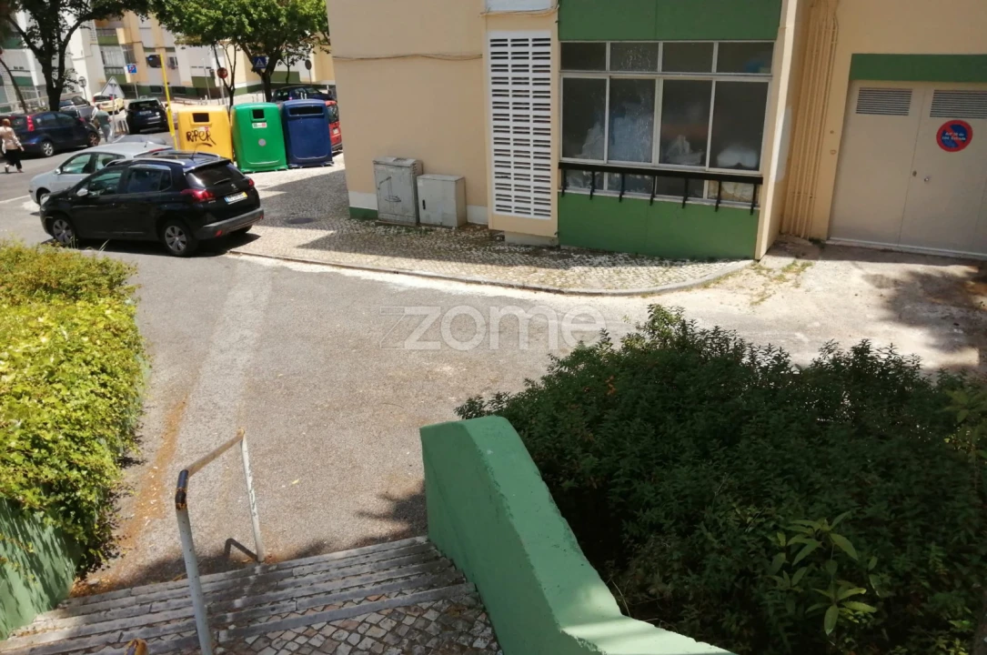 Terreno Comércio / Armazém para Arrendamento em Águas Livres Foto 25