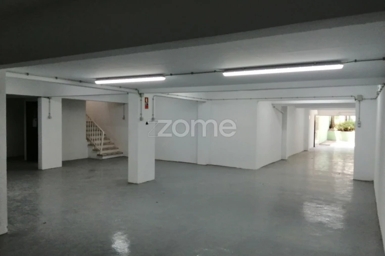 Terreno Comércio / Armazém para Arrendamento em Águas Livres Foto 15