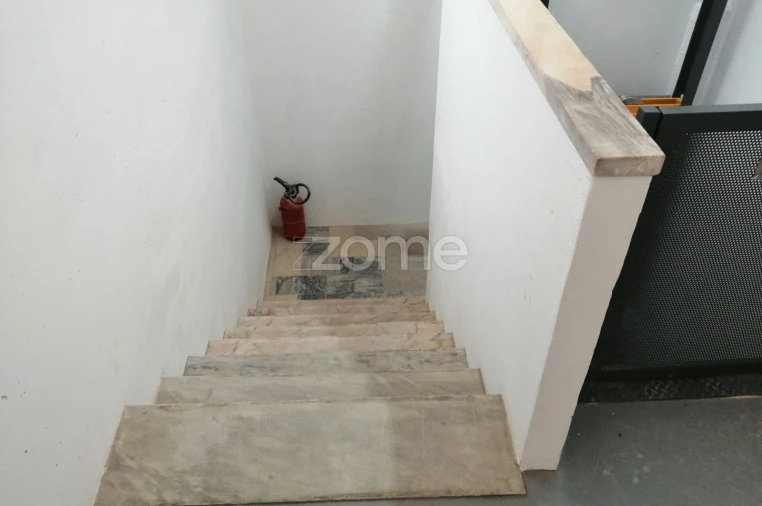 Terreno Comércio / Armazém para Arrendamento em Águas Livres Foto 29