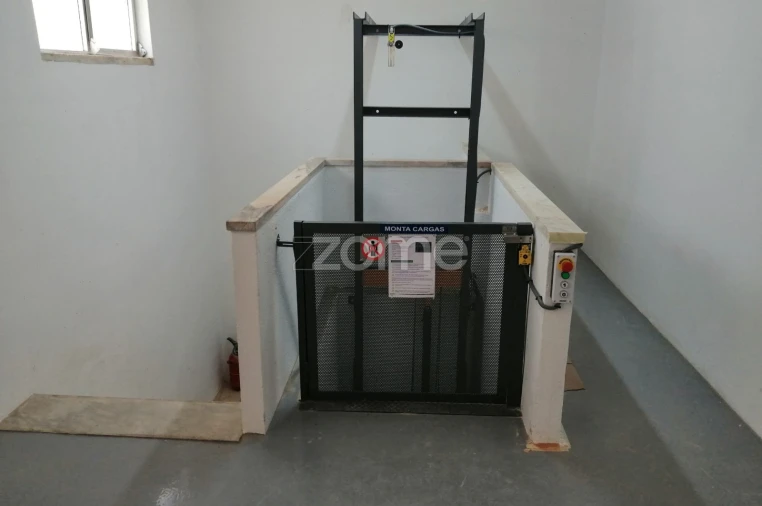 Terreno Comércio / Armazém para Arrendamento em Águas Livres Foto 32