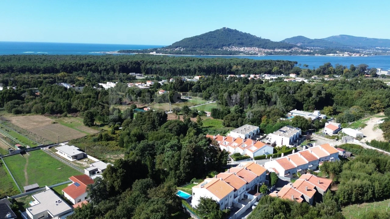 Moradia T3 para Venda em Moledo e Cristelo Foto 3