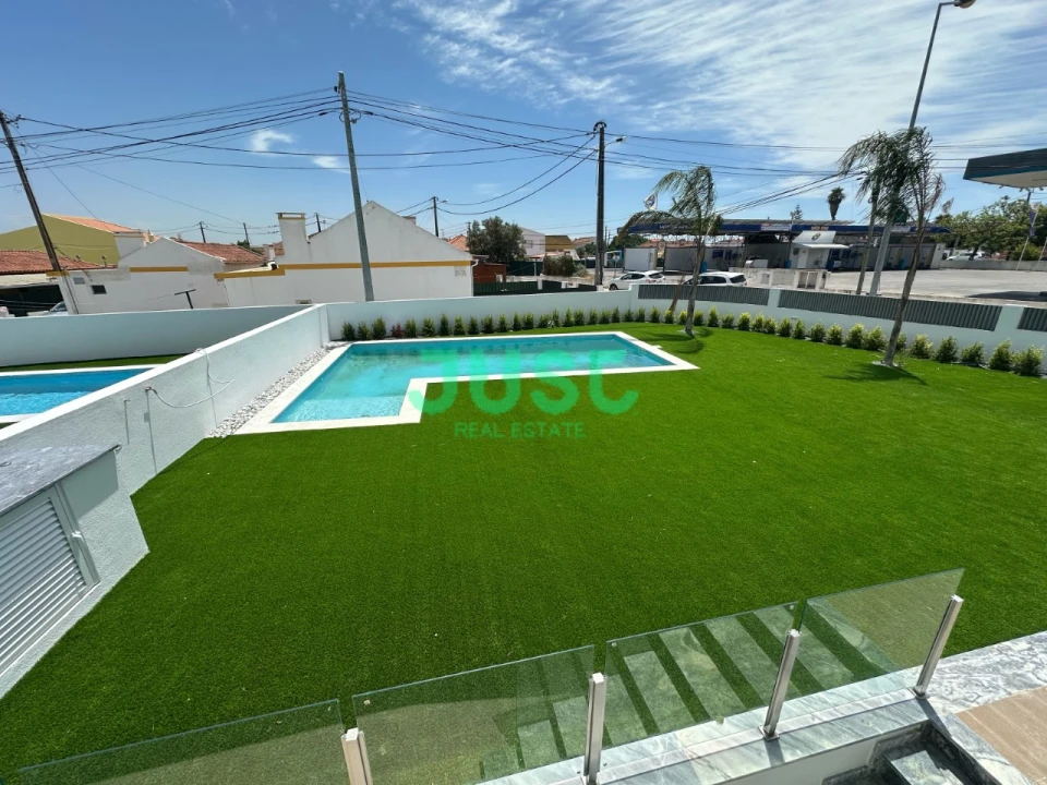 Moradia T3 para Venda em Charneca de Caparica e Sobreda Foto 8
