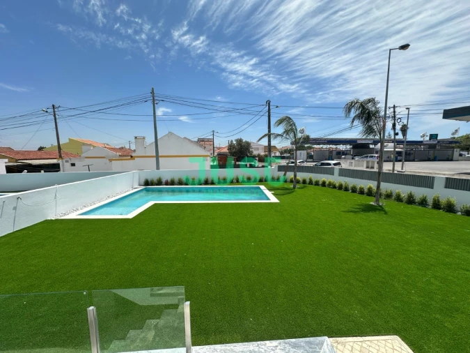 Moradia T3 para Venda em Charneca de Caparica e Sobreda Foto 5