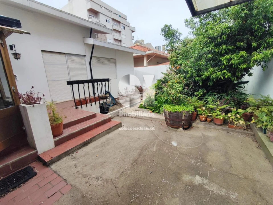 Moradia T4 para Venda em Cidade da Maia Foto 8