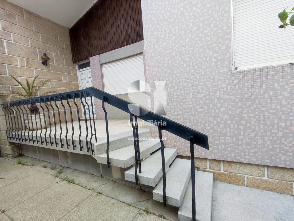 Moradia T4 para Venda em Cidade da Maia Foto 2