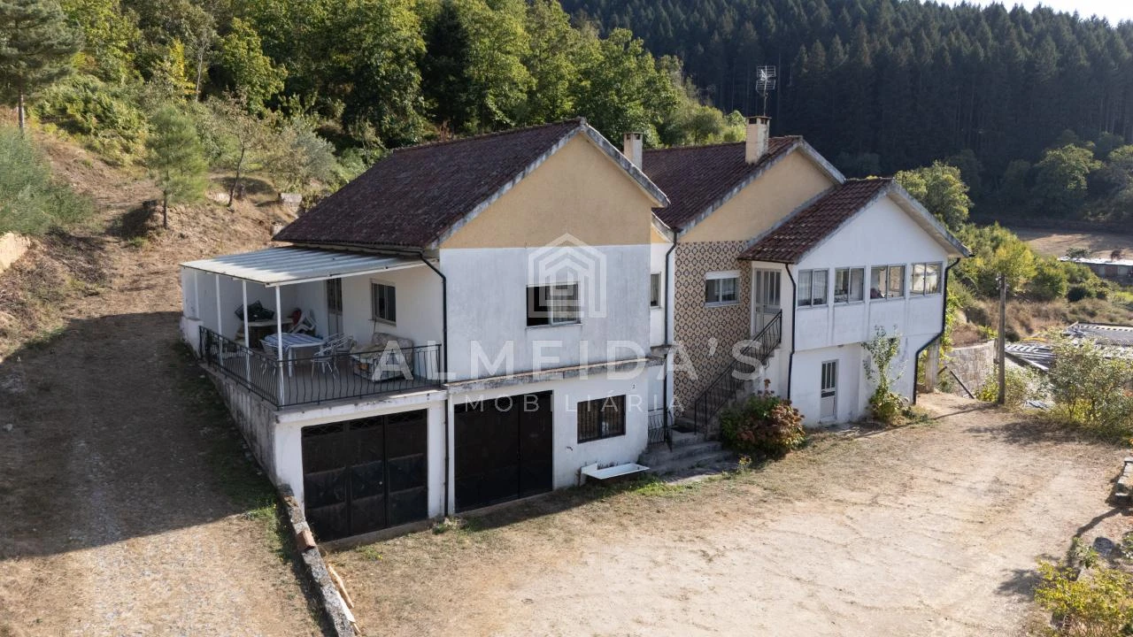 Moradia T4 para Venda em Vila Pouca de Aguiar Foto 9