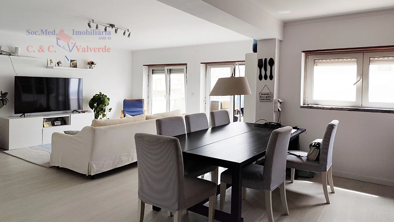 Apartamento T2 para Venda em A dos Cunhados e Maceira Foto 3