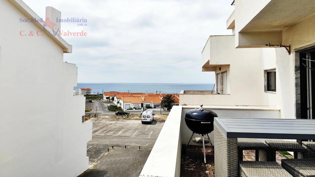 Apartamento T2 para Venda em A dos Cunhados e Maceira Foto 4