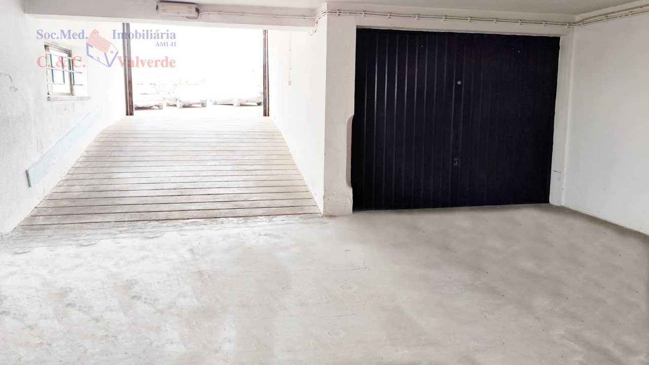 Apartamento T2 para Venda em A dos Cunhados e Maceira Foto 22